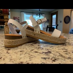 Bamboo platform sandals